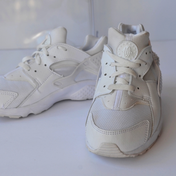 Nike Huarache Run Little Kids' Shoe Size 2Y | White/Pure Platinum/White - Picture 6 of 9